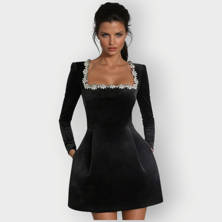 Zynelle | Velvet Square-Neck Mini Dress